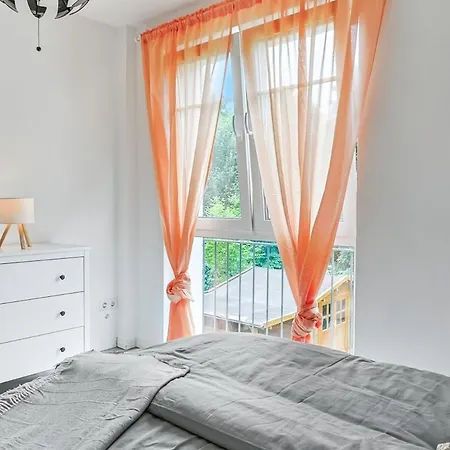 Weisses Einfamilienhaus In Vabali Naehe Glinde (Schleswig-Holstein)